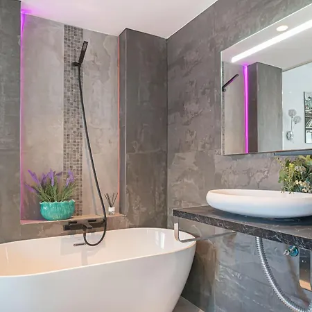 Chicago - Puerto Banus * Marbella