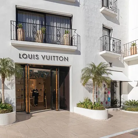 Chicago - Puerto Banus *