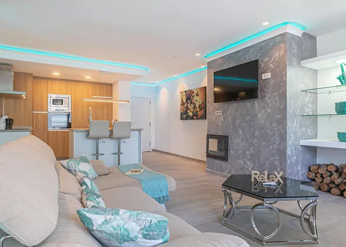 Chicago - Puerto Banus Marbella