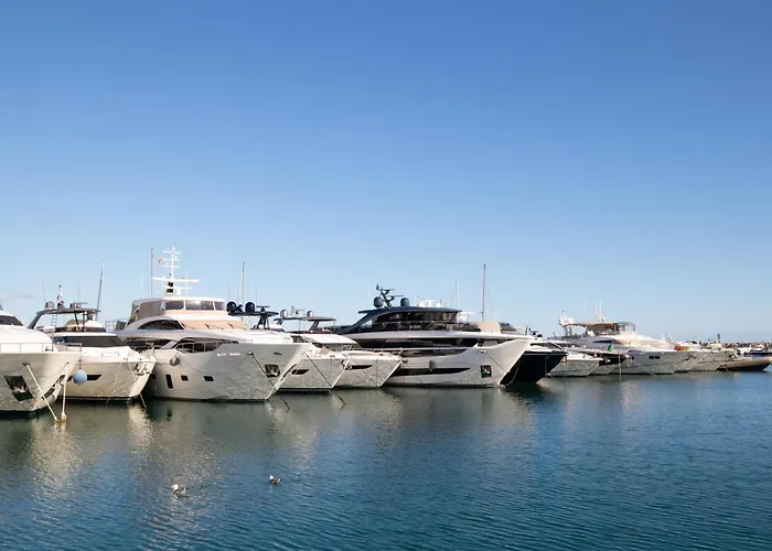 Chicago - Puerto Banus Apartament